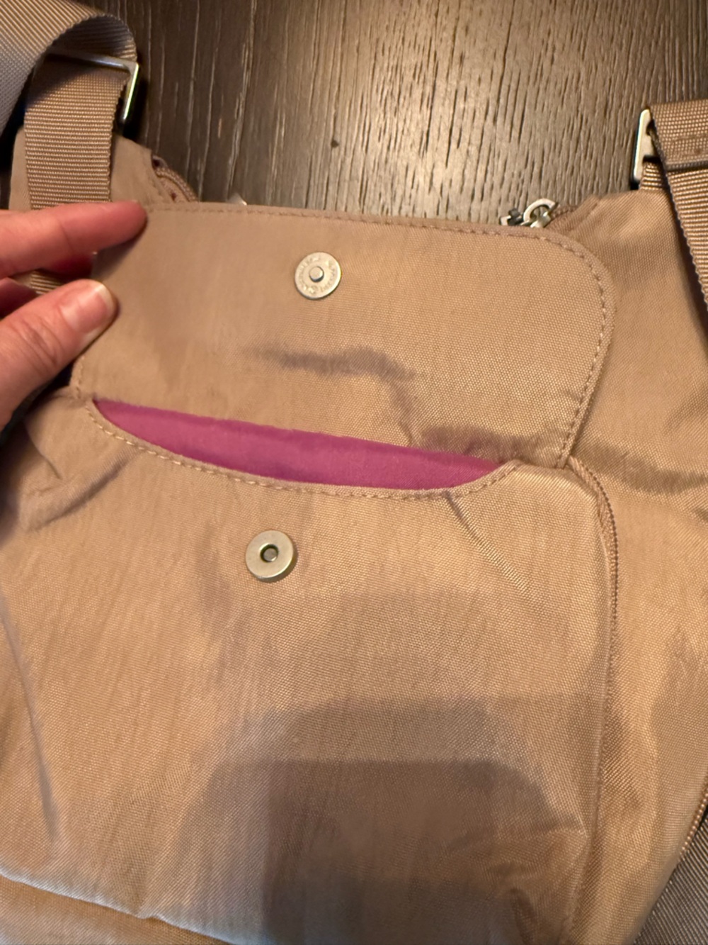 Baggallini Beige Crossbody Bag - Picture 7 of 10